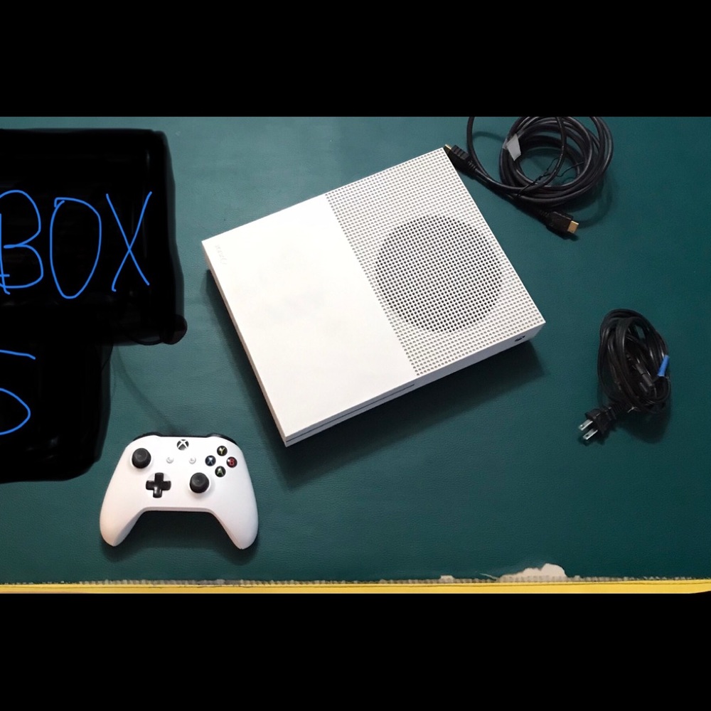Xbox One S 1Tb Console